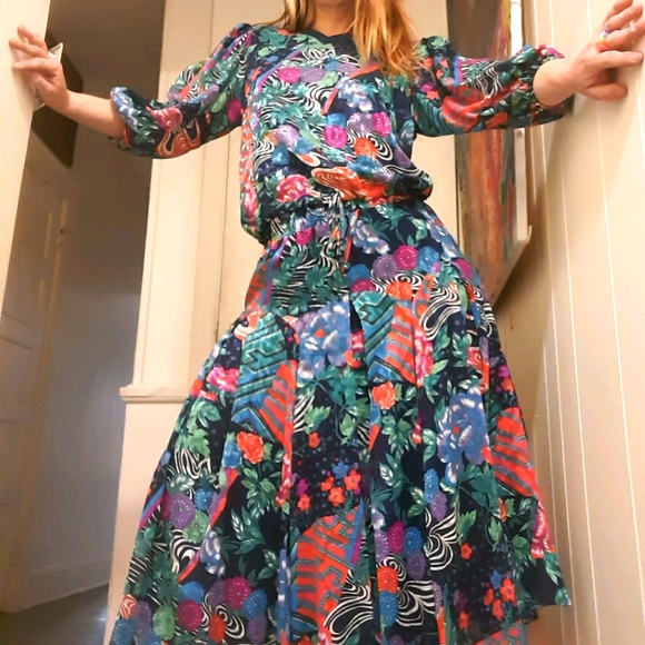 1980's psychedelic designer Diane Freis skirt set - Picture 4 of 15